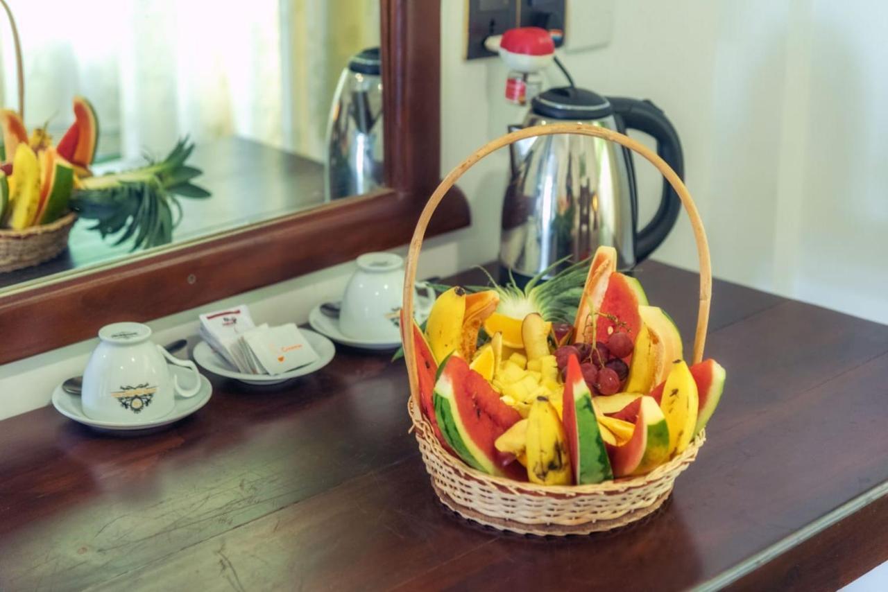 Hotel Golden Ray Дамбулла Екстер'єр фото