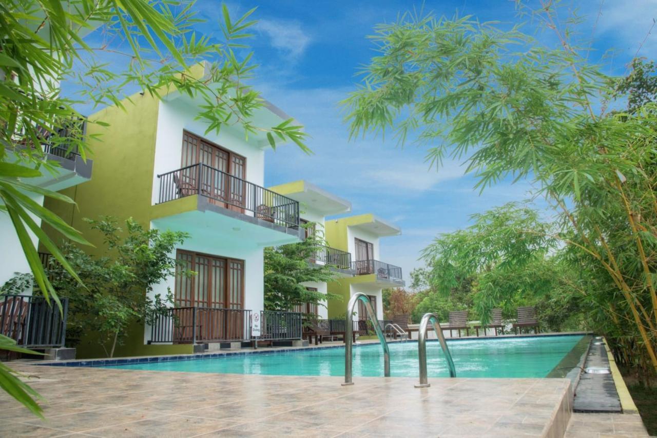 Hotel Golden Ray Дамбулла Екстер'єр фото