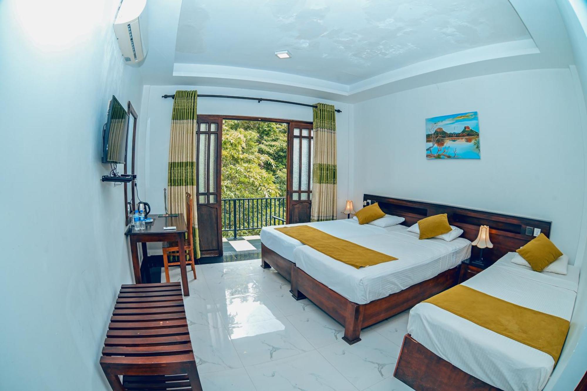 Hotel Golden Ray Дамбулла Екстер'єр фото
